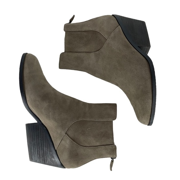 EILEEN FISHER PEER SHADOW TAUPE NUBUCK LEATHER CHELSEA STYLE ANKLE BOOT BOOTIE - Picture 4 of 14